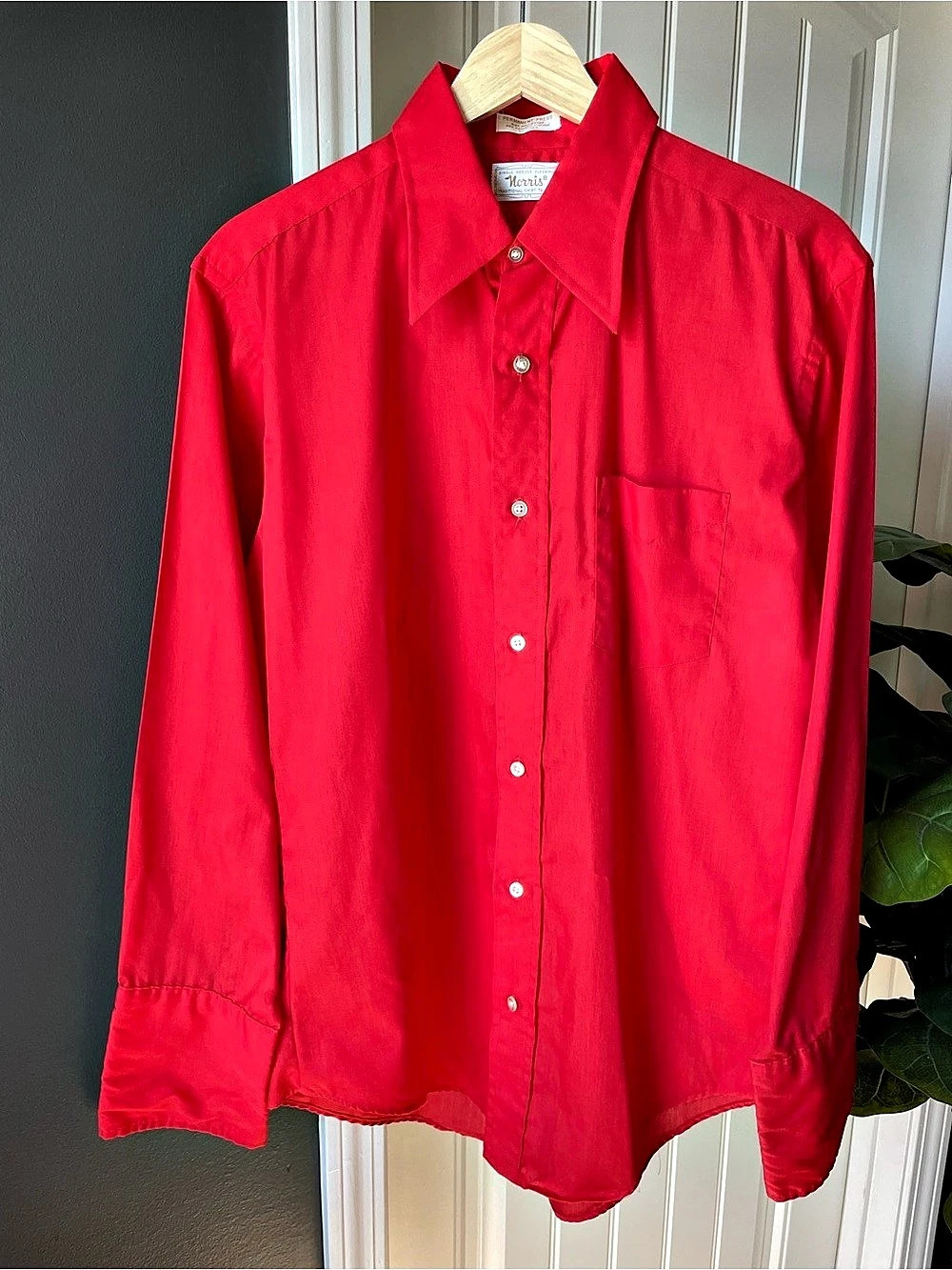 VTG 70s Harris Casuals Dress Shirt Cherry Red Dagger Collar Disco Cufflink Men M